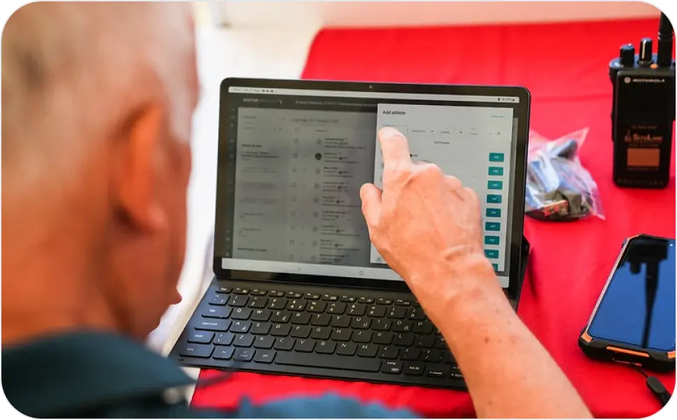 Συνδεδεμένη πλατφόρμα